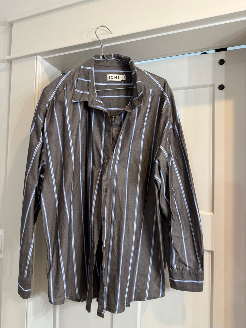 Ichi grey button down with open back